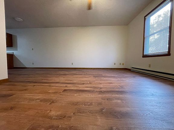 3rd image of 9 Gifford St #2