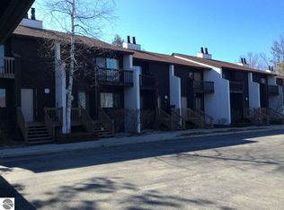 13646 S Thorn Creek Dr #9, Traverse City, MI 49684