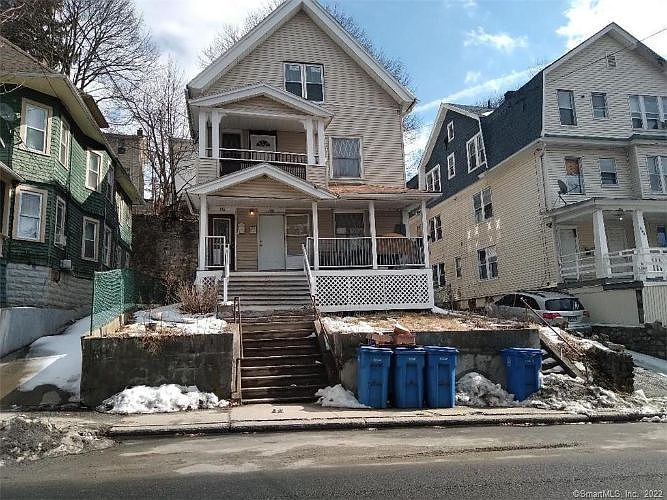 2nd image of 394 Willow St