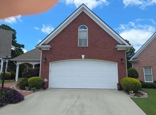 1555 Woodberry Run Dr, Snellville, GA 30078