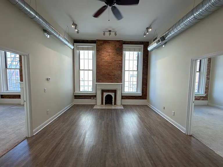814 Main St #2B — Photo 2