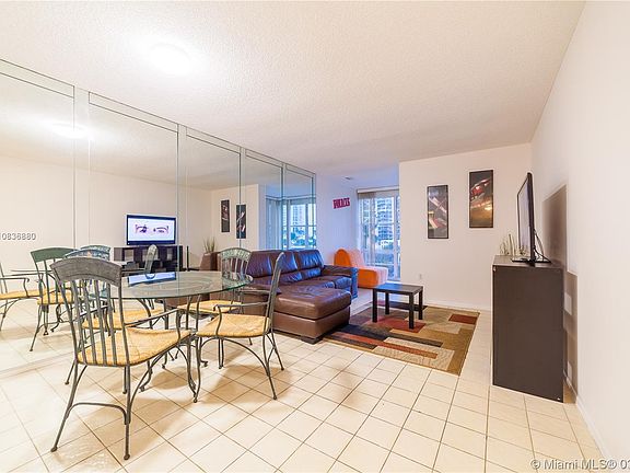 4th image of 17560 Atlantic Blvd APT 406