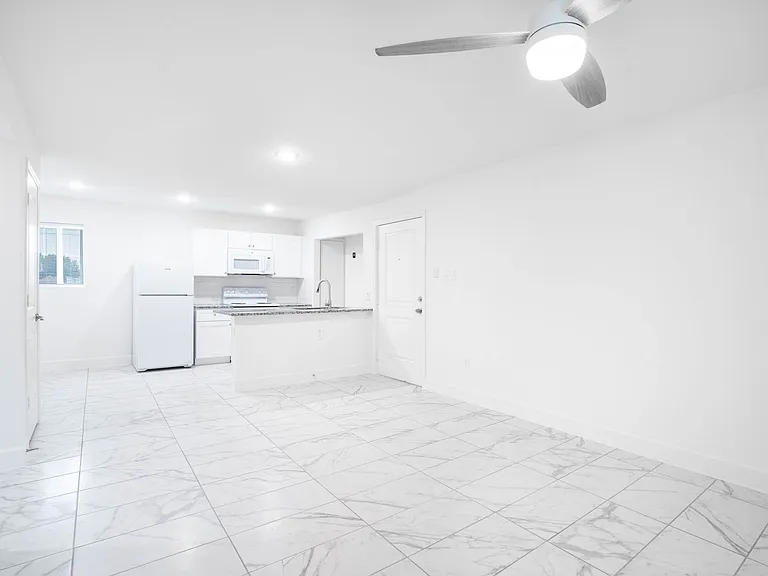 4410 Bellfort St — Photo 6