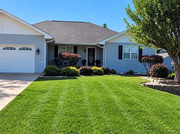 106 Elm Dr, Edwardsville, IL 62025