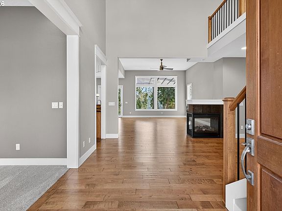 5th image of 32092 SW Willamette Way E