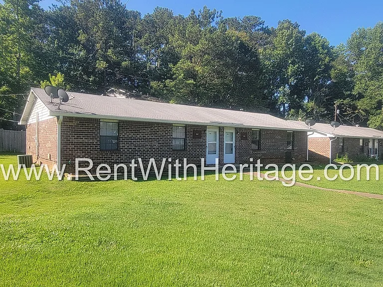 1049 Old Powder Springs Rd SW — Photo 20