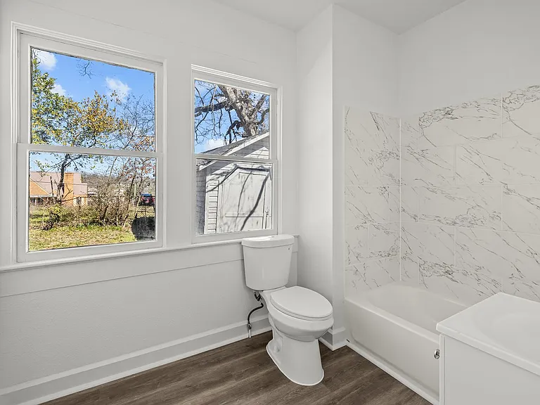 3009 Prince Ave — Photo 14