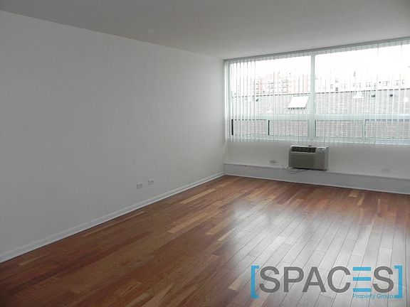 2nd image of 800 Hinman Ave APT 203