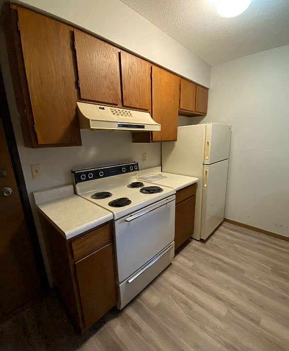 1st image of 1104 University Dr N #13