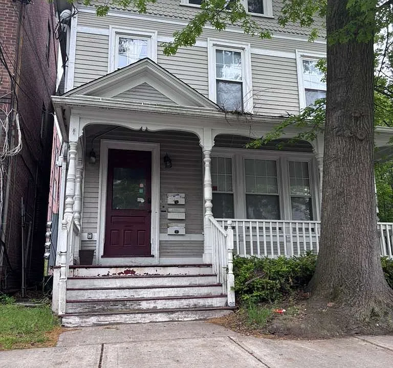 175 Dwight St