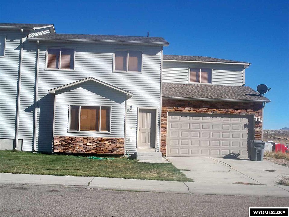 1st image of 817 Blue Sage Way