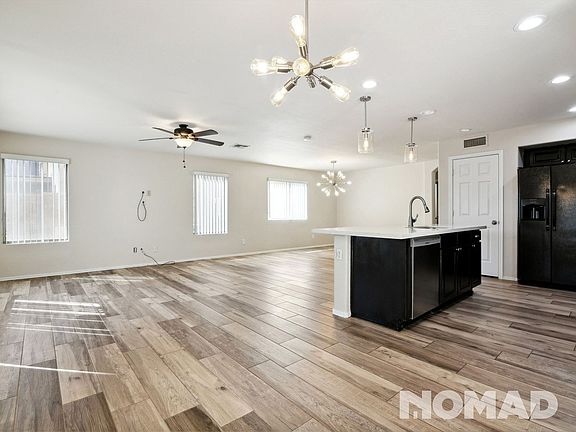 3rd image of 6041 N Pajaro Ln