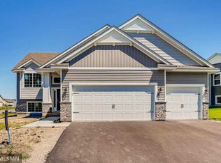 1716 Wilking Way, Shakopee, MN 55379