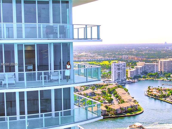4th image of 4111 S Ocean Dr #Lph2