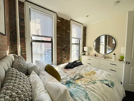 Rented by Avenues Real Estate | media 14