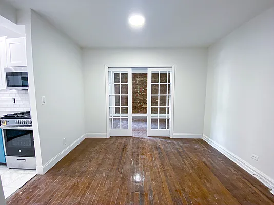 Rented by Voro New York | media 20