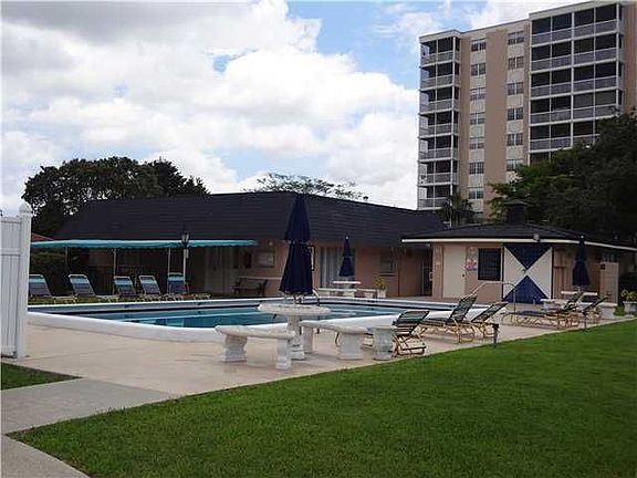 2nd image of 3535 Broken Woods Dr #407