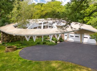 1000 Hoffman Ln, Riverwoods, IL