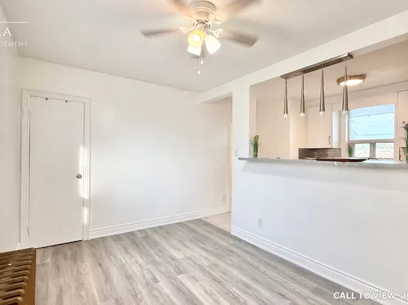 526 Royal York Rd #1, Etobicoke, ON M8Y 2S6