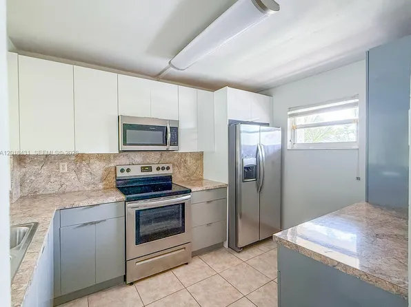 1100 NW 87th Ave APT 308, Pompano Beach, FL 33071