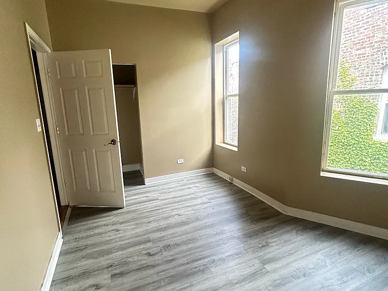 7836 S Emerald Ave #2 — Photo 12