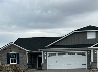 67 Gnarled Oak Ln, Whiteland, IN