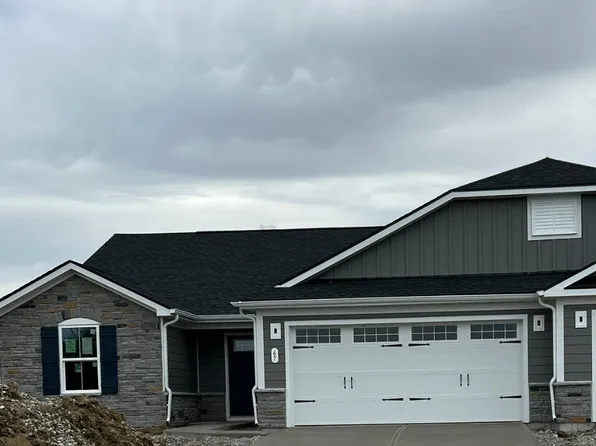 67 Gnarled Oak Ln, Whiteland, IN 46184