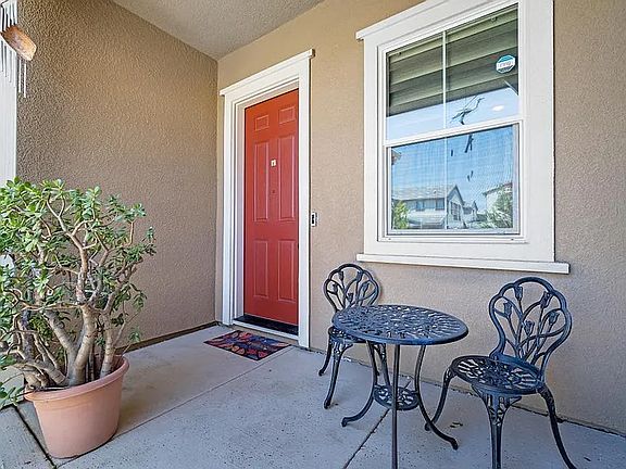 4th image of 1461 S Wilshire Ave