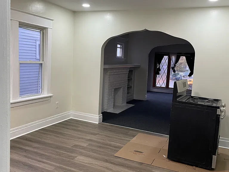395 Doat St #1 — Photo 5