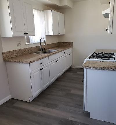 4th image of 5150 Woodman Ave #A12