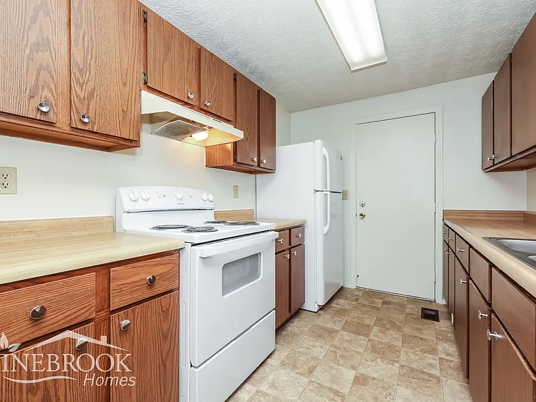 8680 Belle Chase Dr — Photo 8