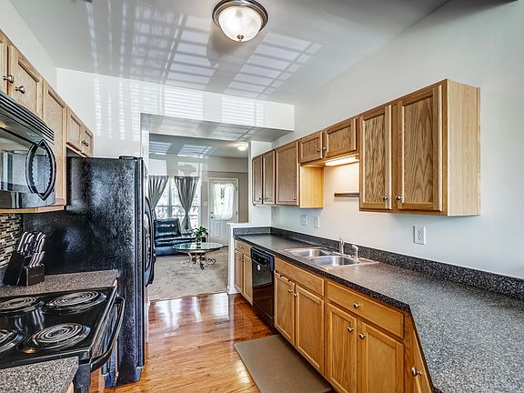 4th image of 800 Sweet Tessa Dr #1