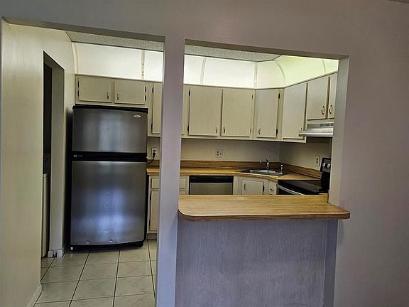 4th image of 107 Lake Pine Cir APT C-1