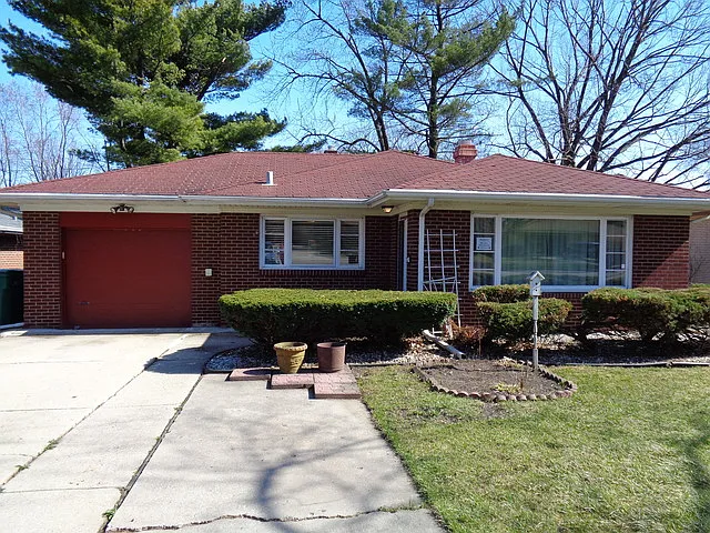 902 Grand Blvd photo 1