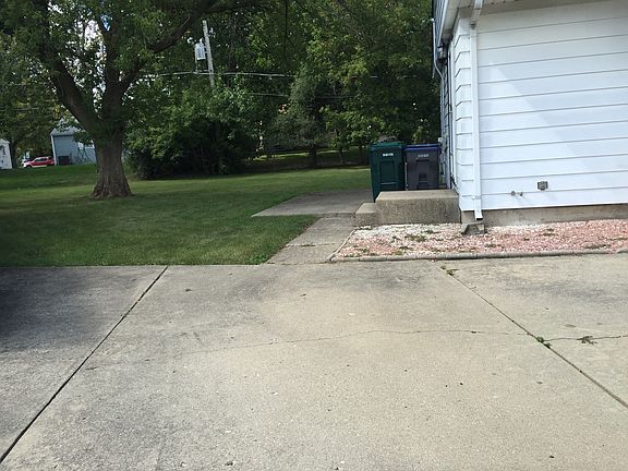 5th image of 1818 W Greenwood Ave