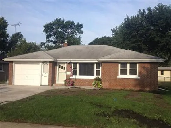 645 S Michigan Ave, Bradley, IL 60915