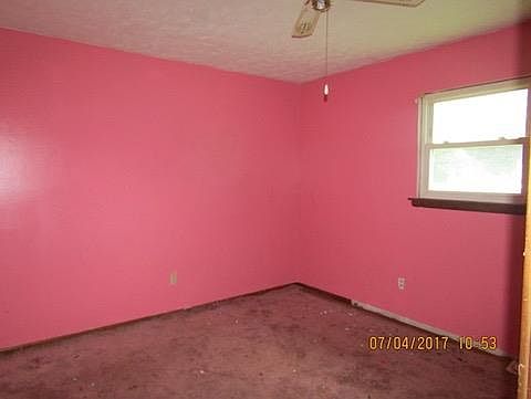4th image of 1512 Winchester Ave