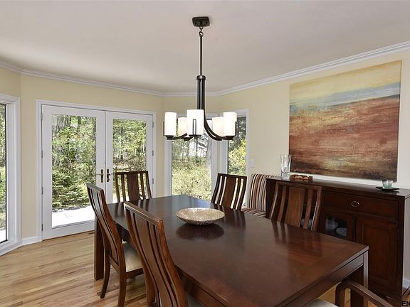 4th image of 6 Nutmeg Ct