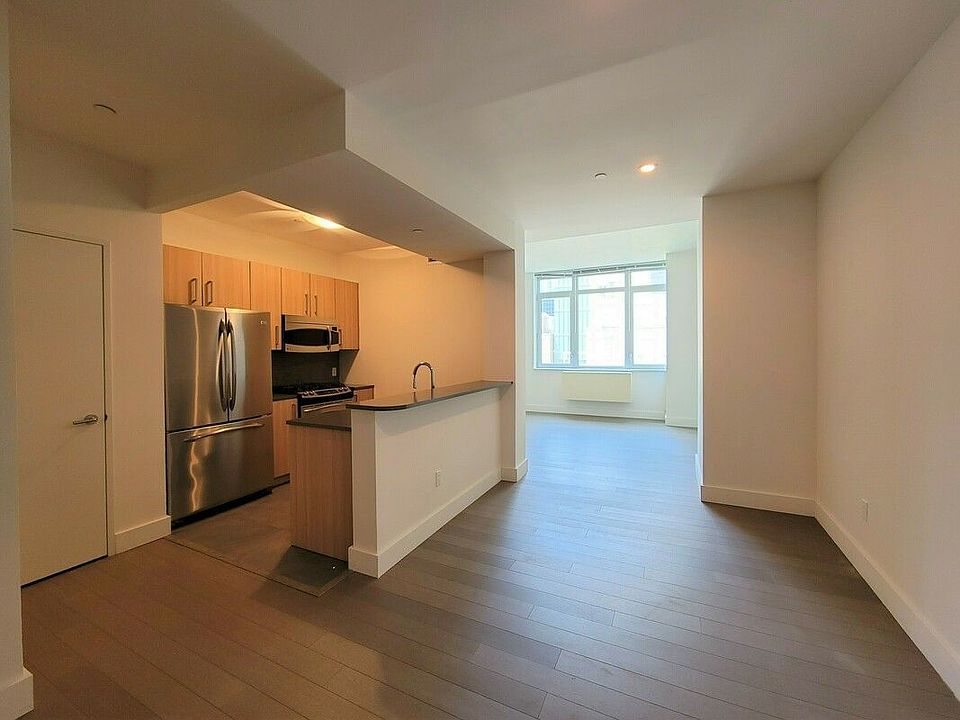 1st image of 229 W 60th St APT 6n