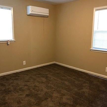 5th image of 211 Woodland Trl APT B