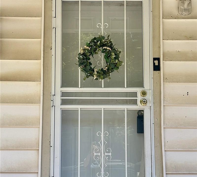 1st image of 357 Parkdale Ave
