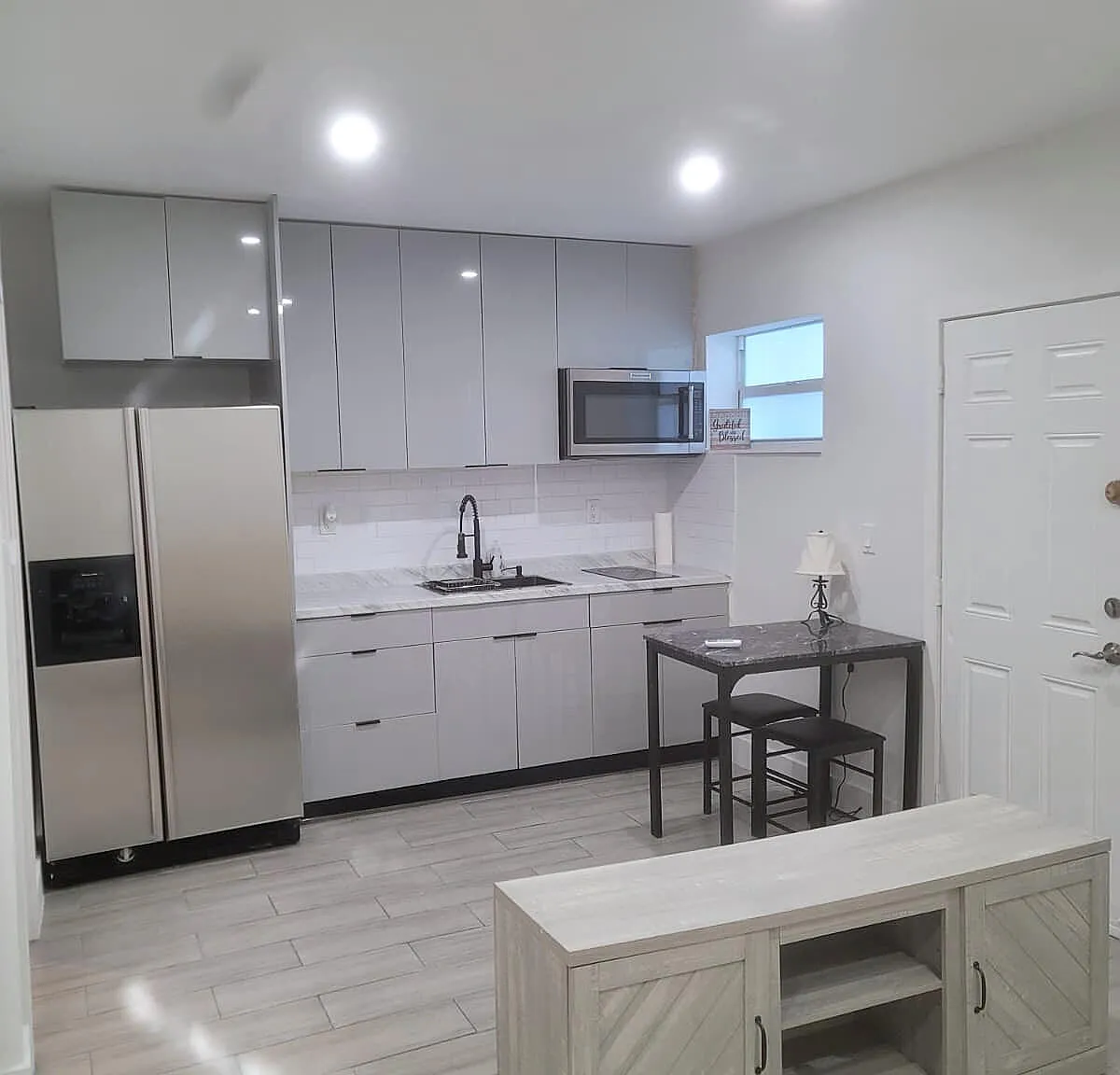 Studio, 1.0 bath, 657 sqft, $1,795 — Photo 3