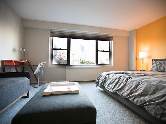 3rd image of 224 E 60th St APT 9A