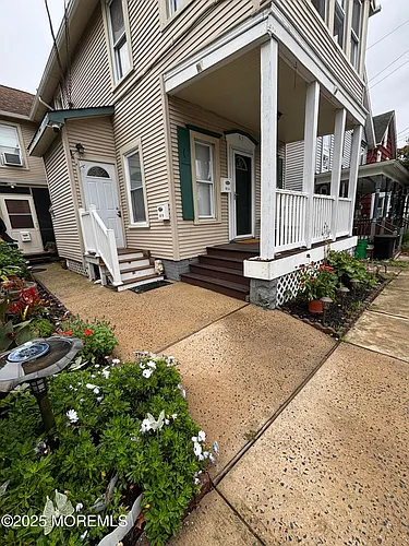 61 Benson Ave #A Photo 1
