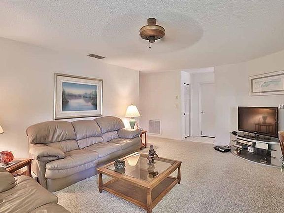 5th image of 2868 Longleaf Ln