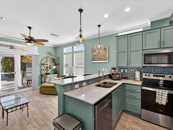 3rd image of 3223 N Lockwood Ridge Rd #139