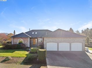 847 Summit Ave, Gearhart, OR 97138