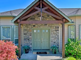 1893 NW Sunview Pl, Grants Pass, OR 97526