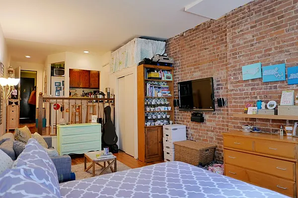 Rented by JK Dansar Corp | media 29