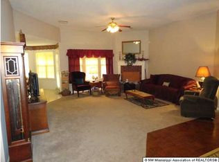 1855 Oak Crest Rd, Hernando, MS 38632